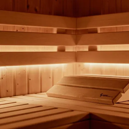 Luxury - Fireplace Heated Pool & Sauna * Megève