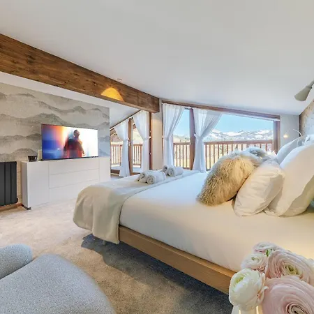 Luxury - Fireplace Heated Pool & Sauna